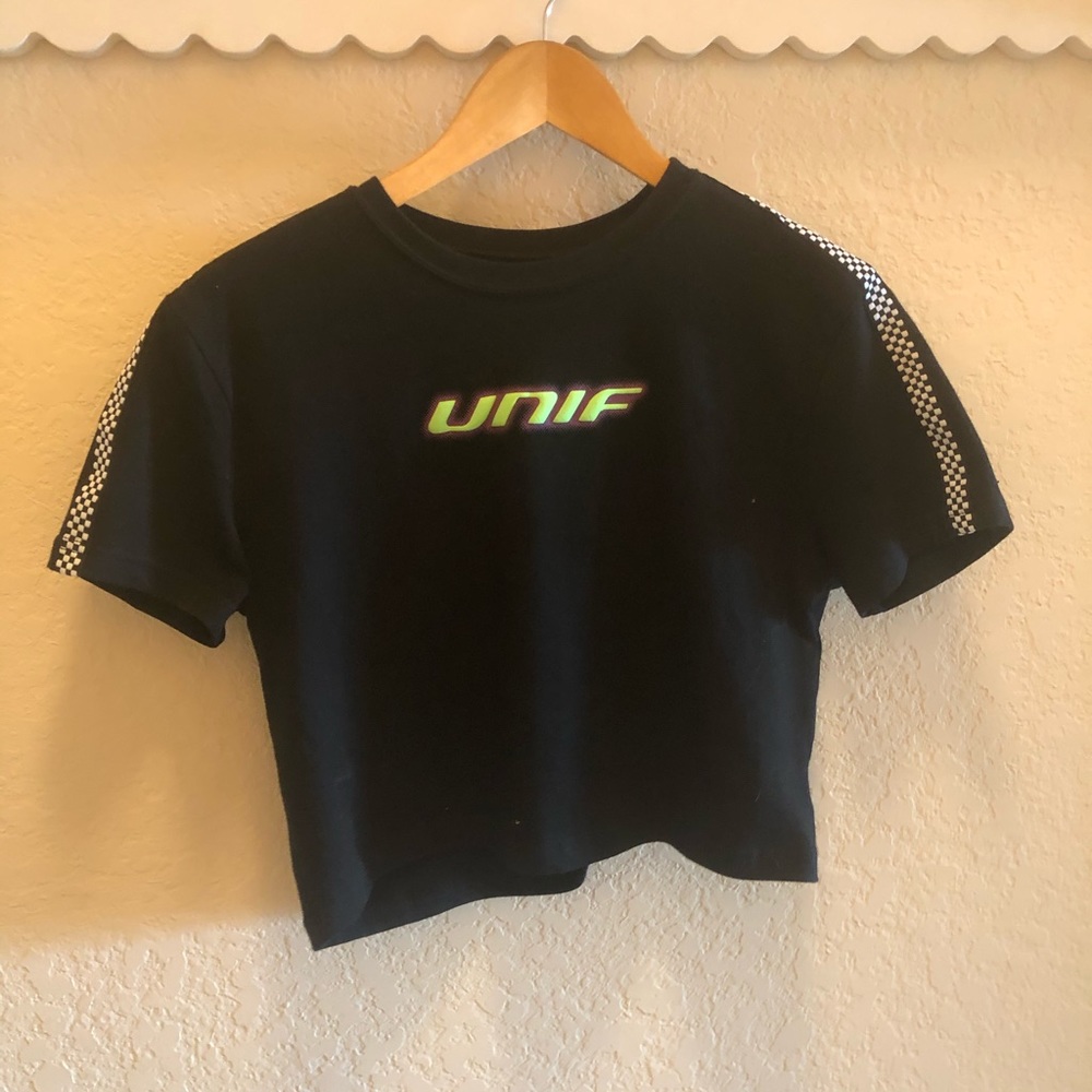 Unif Top